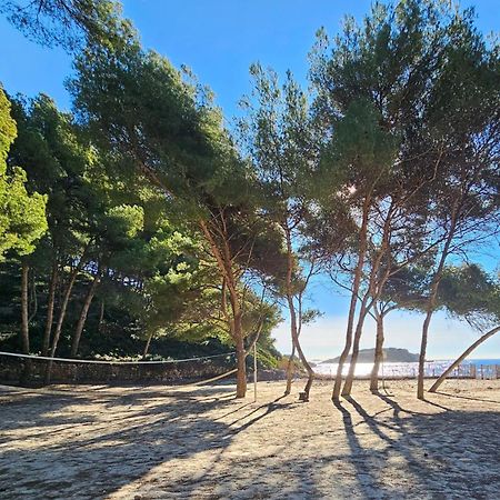 Superbe Appartement Dans Cadre D'Exception - Piscine, Plage Et Tennis Prive Bandol Exterior photo
